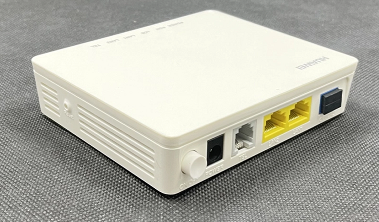 مودم روتر فیبر نوری برند هوآوی مدل HG8120C